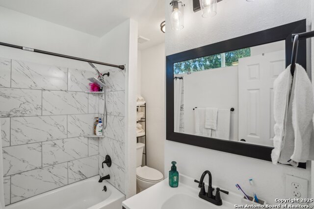 410 Mckay Property Photo 11