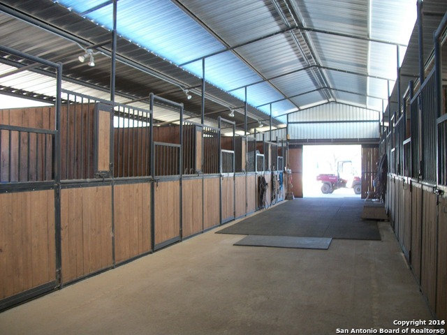 11217 Fm 470 Property Photo 11