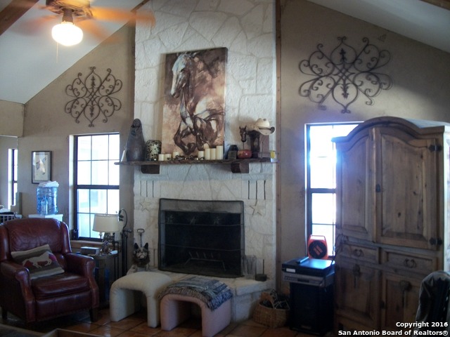 11217 Fm 470 Property Photo 24