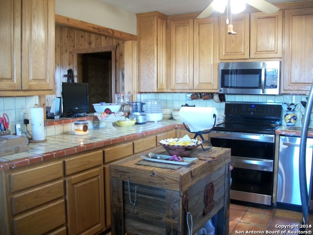 11217 Fm 470 Property Photo 25