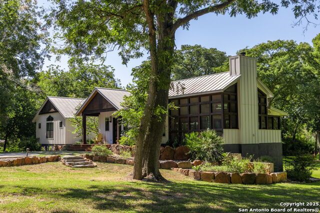 1534 Arndt Property Photo 6