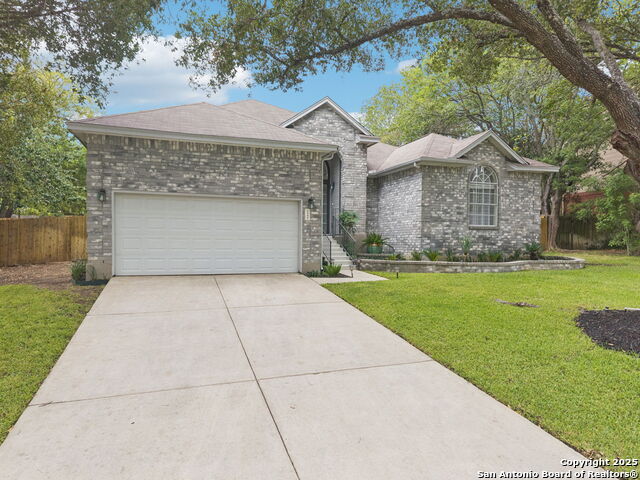 2204 Encino Cliff Property Photo 3