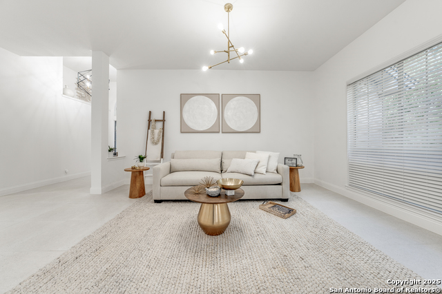 2204 Encino Cliff Property Photo 7