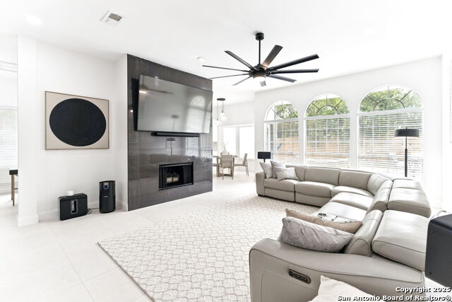 2204 Encino Cliff Property Photo 12