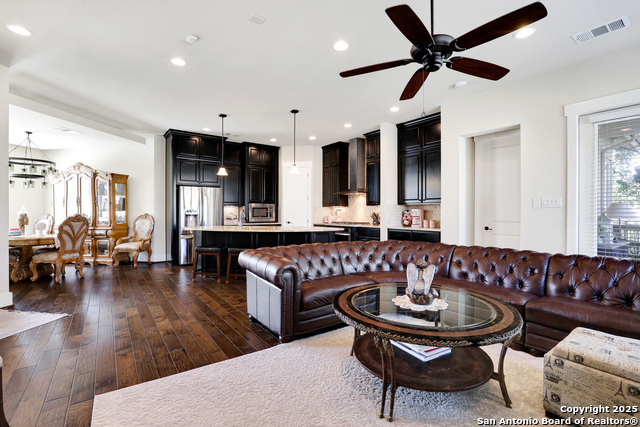 4619 Avery Property Photo 6