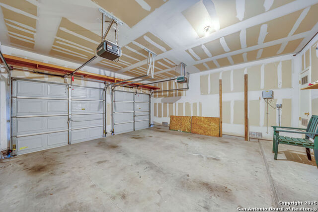 6038 Wood Pass Property Photo 9