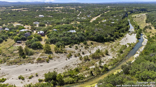 1265 Comanche Path Property Photo 2