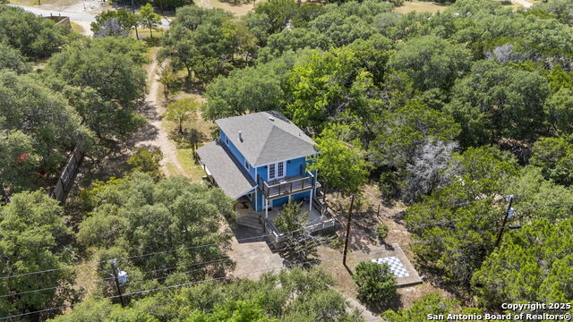 1265 Comanche Path Property Photo 3