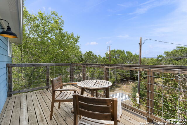1265 Comanche Path Property Photo 18
