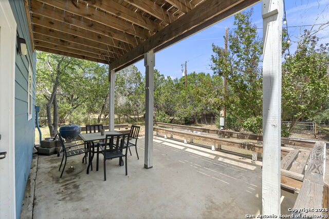 1265 Comanche Path Property Photo 24