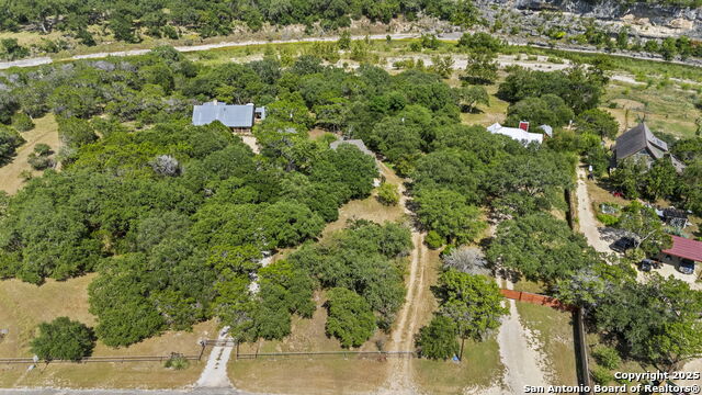 1265 Comanche Path Property Photo 33