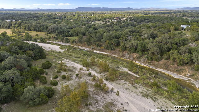 1265 Comanche Path Property Photo 35