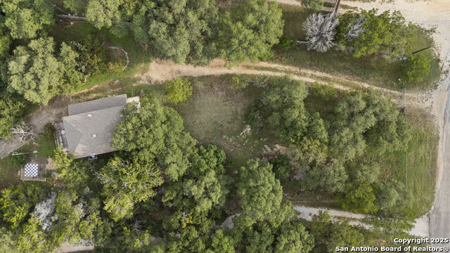 1265 Comanche Path Property Photo 36