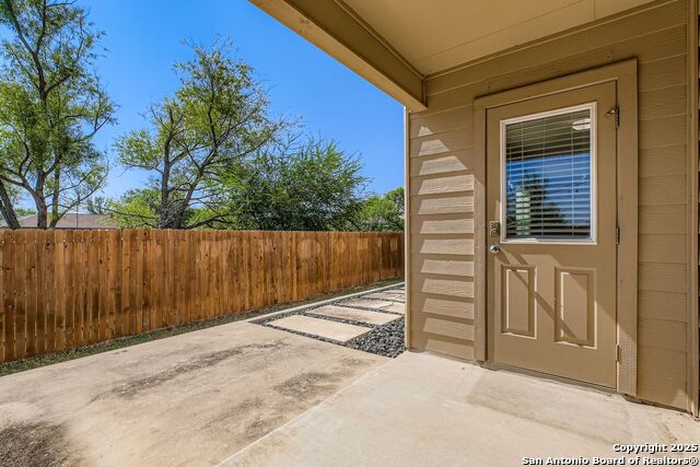 10703 Spirit Roam Property Photo 27