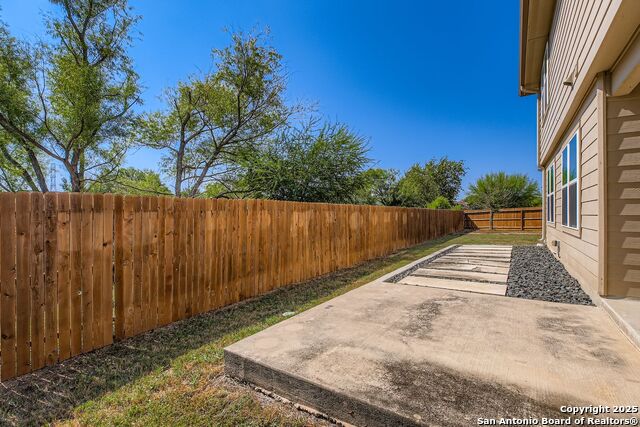 10703 Spirit Roam Property Photo 29