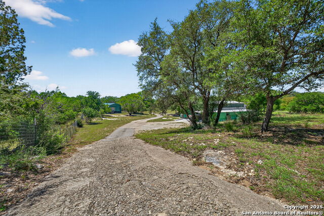 924 Wagon Creek Property Photo 2