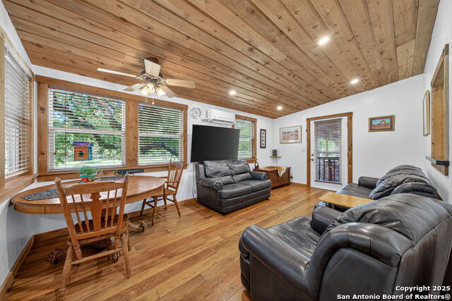 924 Wagon Creek Property Photo 7