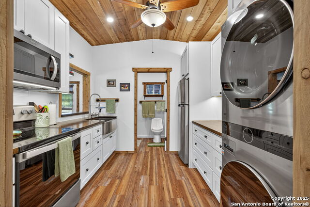 924 Wagon Creek Property Photo 9