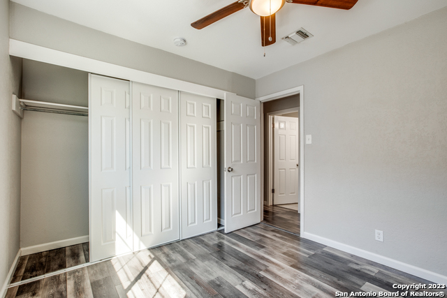 2610 Lakebriar St Property Photo 7
