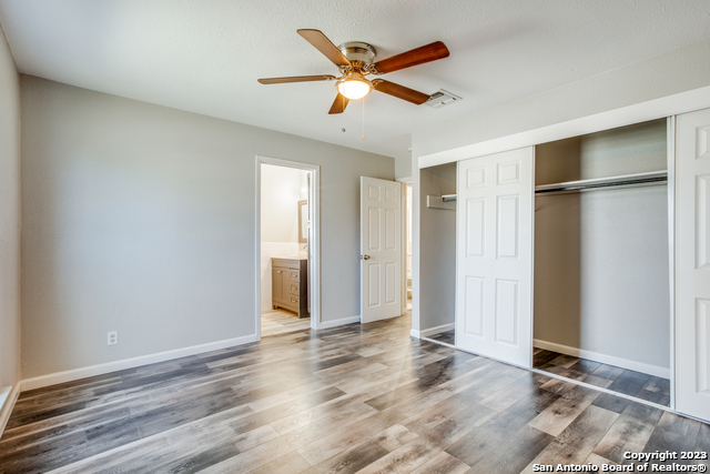 2610 Lakebriar St Property Photo 8