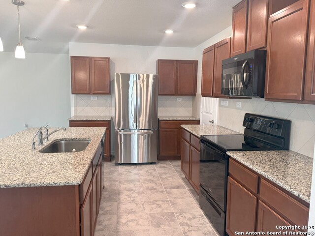 2006 Prometheus Cv Property Photo 7