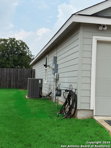 8323 Dovers Den Property Photo 30