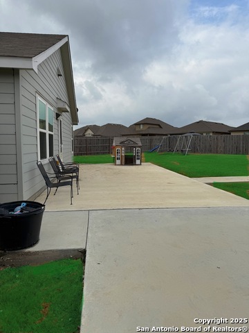 8323 Dovers Den Property Photo 33