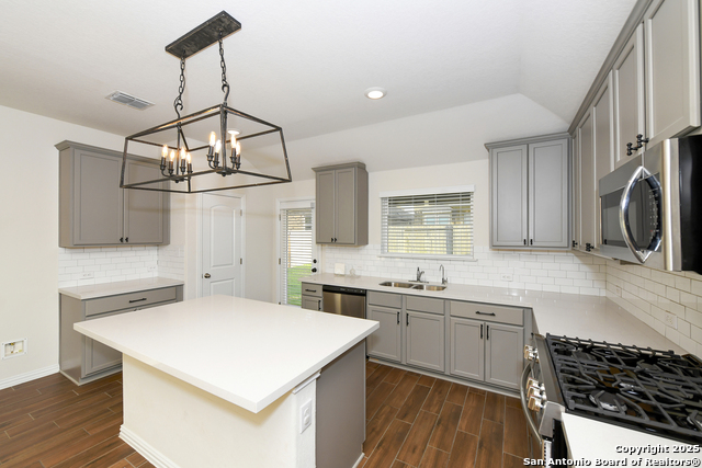 2069 Flametree Property Photo 21