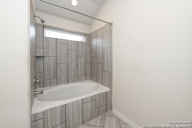 2069 Flametree Property Photo 33