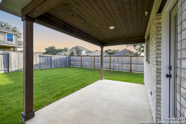 2069 Flametree Property Photo 42