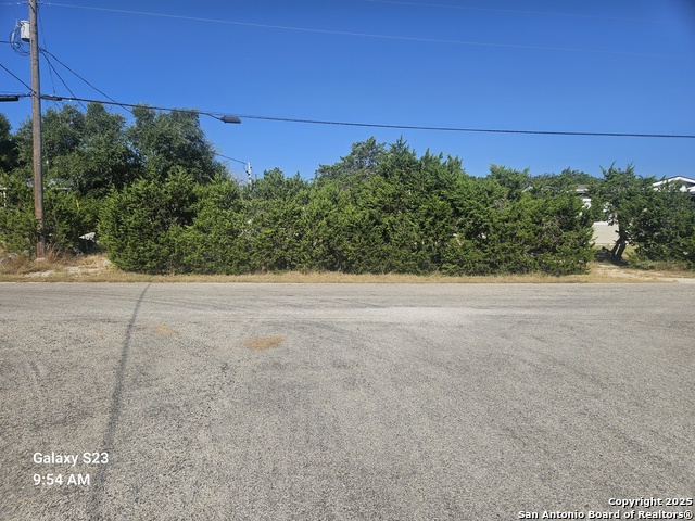 1406 Greenbriar Property Photo 1