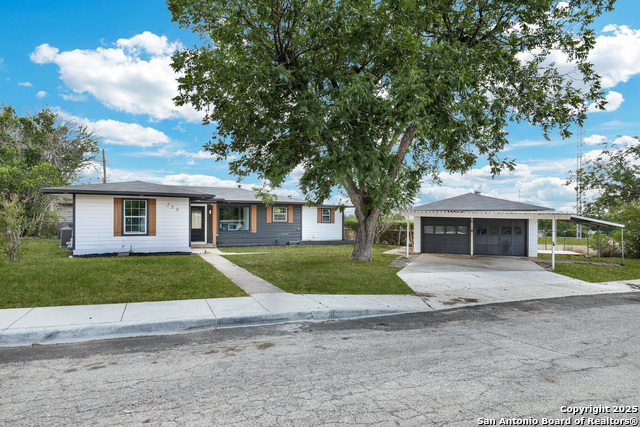 250 Lilla Jean Property Photo 1