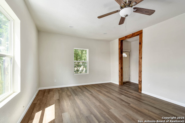 718 E Highland Property Photo 3