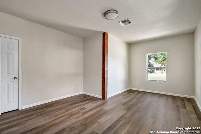 718 E Highland Property Photo 14