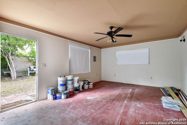 718 E Highland Property Photo 22