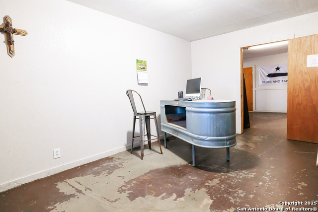 1505 E Sarah Dewitt Dr Property Photo 10