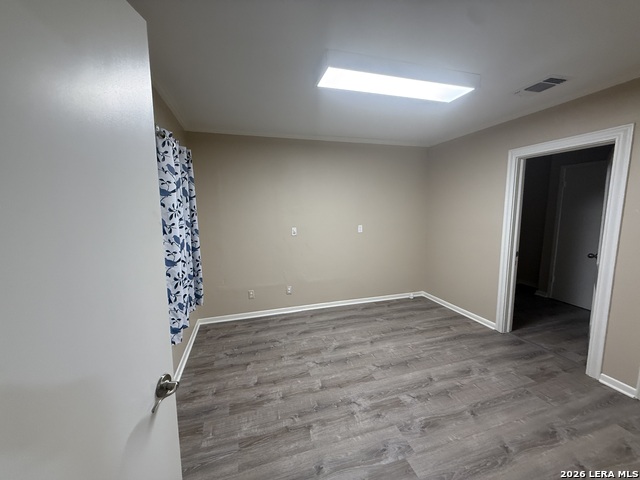 1117 E Court Property Photo 9