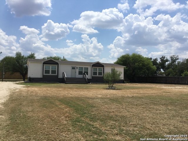 680 Se Front Ave Property Photo 1