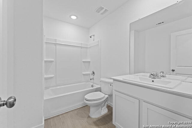 104 Autumn Trail Property Photo 17