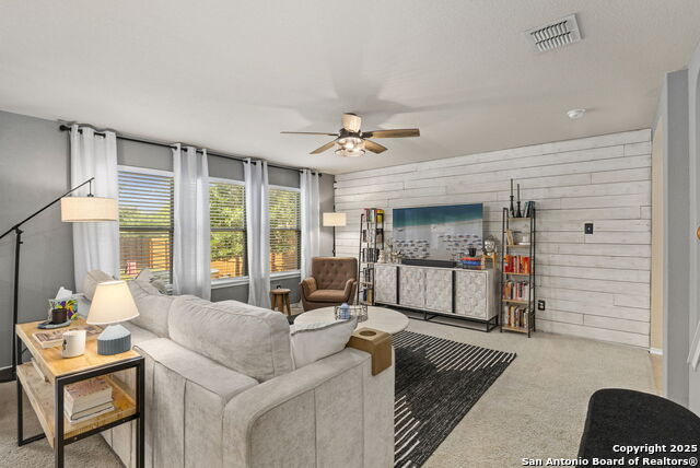 10822 Buckskin Spur Property Photo 1