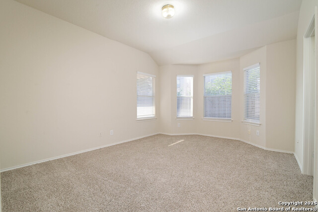 10374 Oakwood Crest Property Photo 14