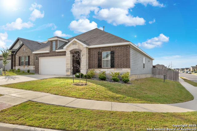 6847 Alaskan Way Property Photo 1