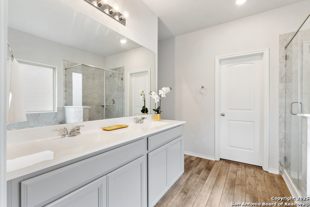 6847 Alaskan Way Property Photo 17