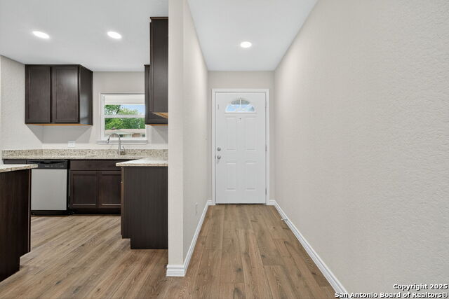 218 Park Ln Property Photo 2