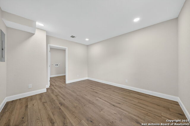218 Park Ln Property Photo 9