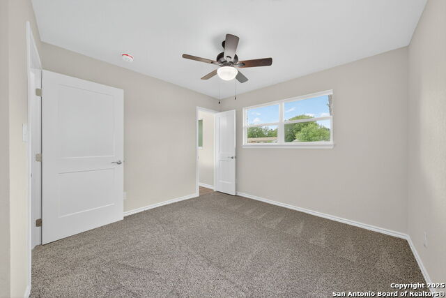218 Park Ln Property Photo 14
