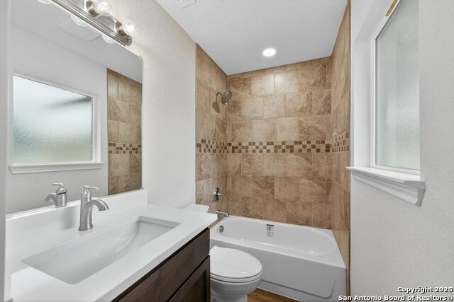 218 Park Ln Property Photo 17