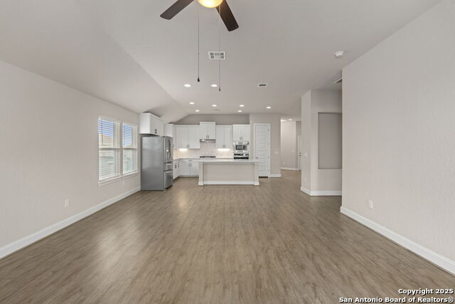 6533 Crockett Cv Property Photo 8