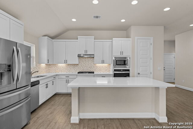 6533 Crockett Cv Property Photo 14