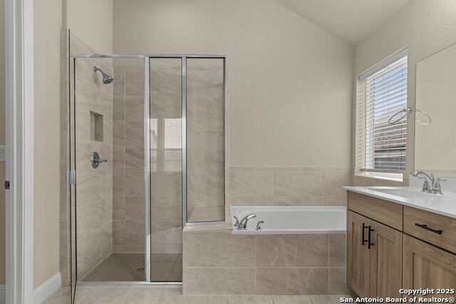 6533 Crockett Cv Property Photo 27